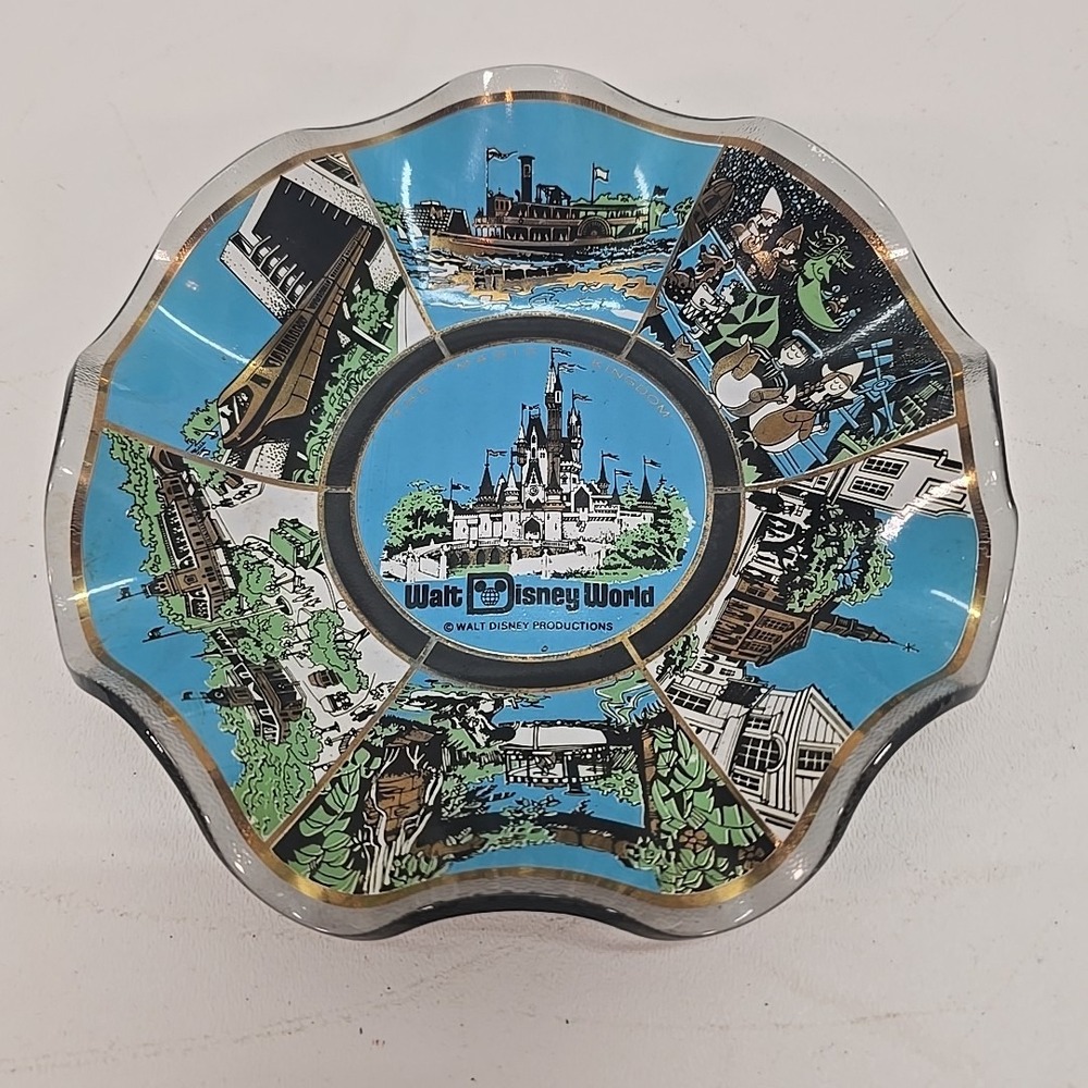 Vintage 1970s Walt Disney World Magic Kingdom Fluted Glass Ashtray Candy Dish‎